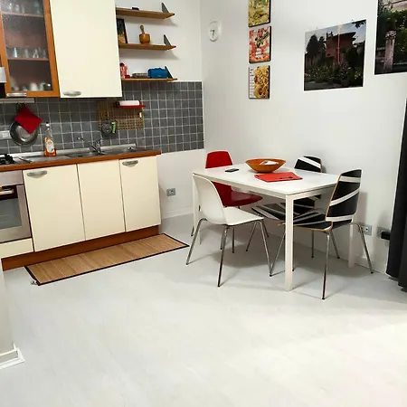 Bibbi's Garden Apartment