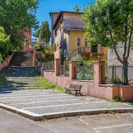 Bibbi's Garden Apartment Rome